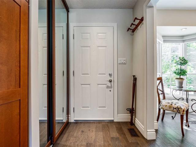 8 - 1275 Maple Crossing Blvd