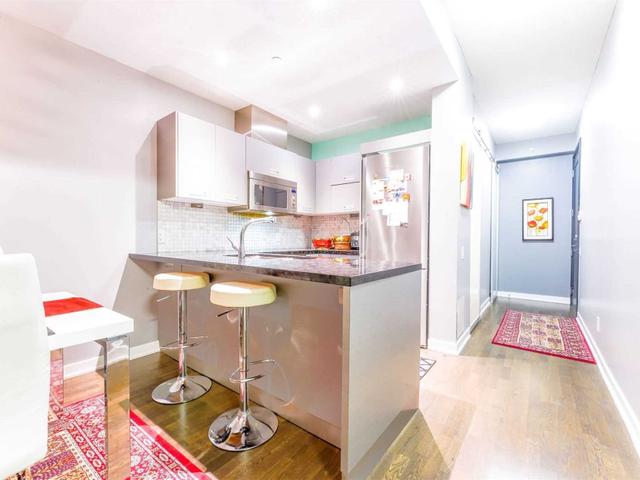 215 - 90 Park Lawn Rd