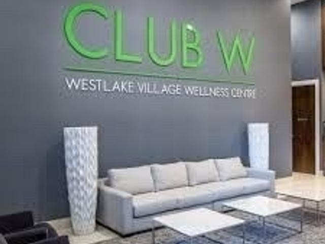 807 - 2220 Lakeshore Blvd