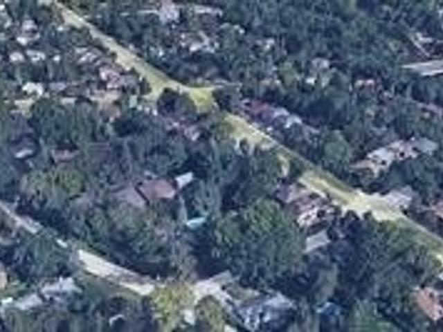 NORTH - 8 Yorkleigh Ave