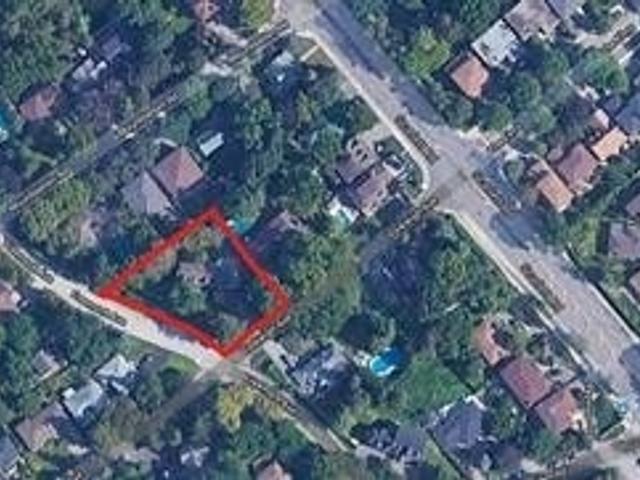 NORTH - 8 Yorkleigh Ave