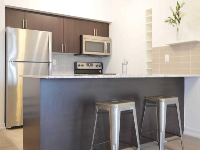 2707 - 1410 Dupont Street St