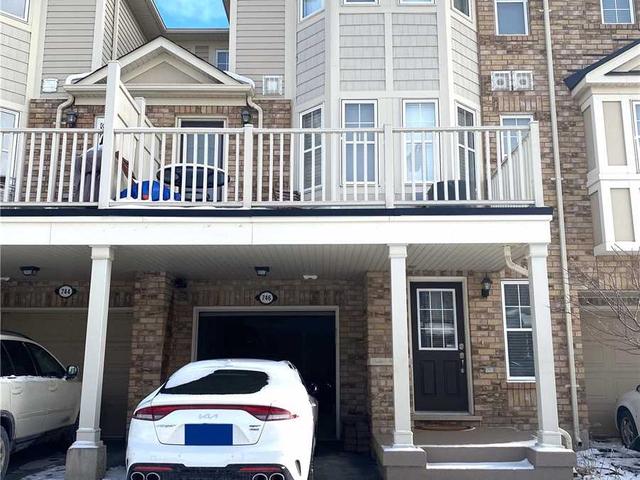 746 Shortreed Cres
