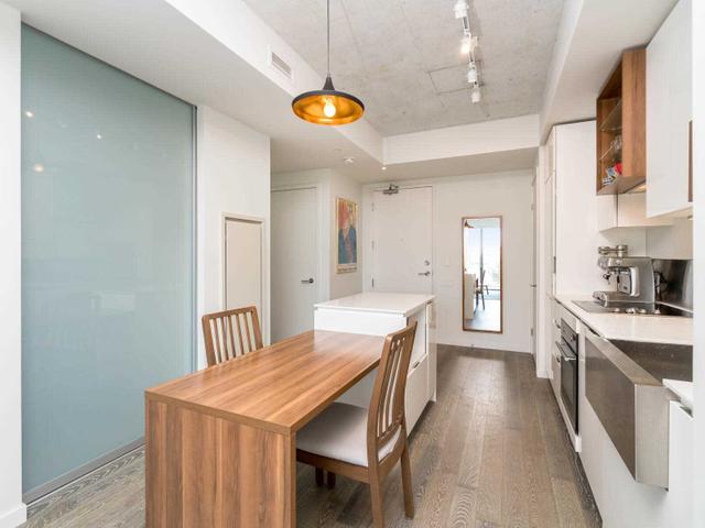 406 - 383 Sorauren Ave