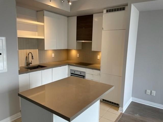 1808 - 59 Annie Craig Dr W