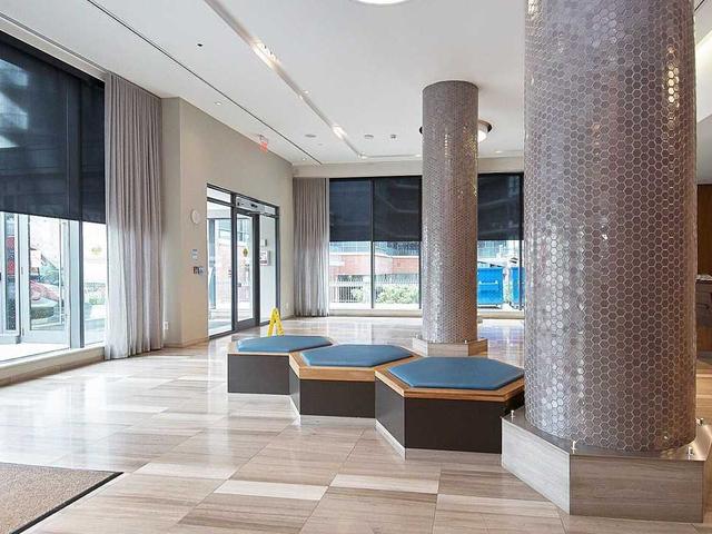 1010 - 36 Park Lawn Rd