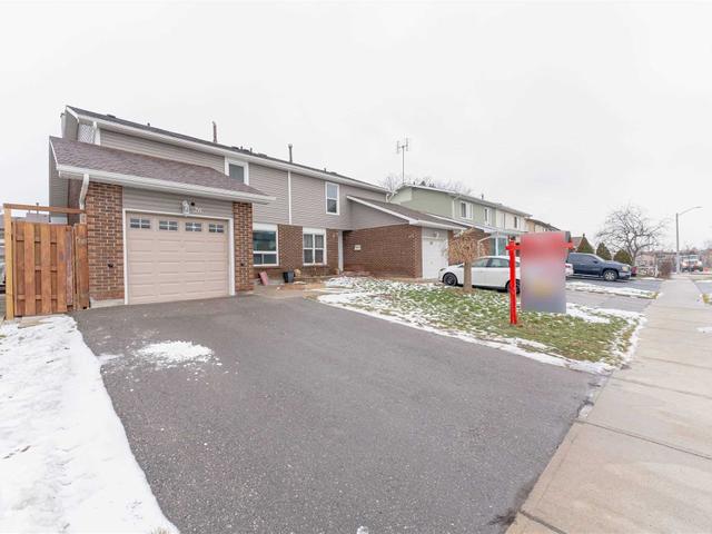 26 Hinchley Wood Grve