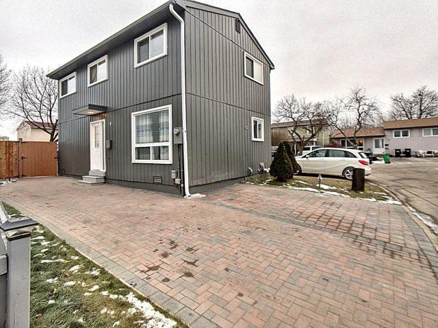 9 Heatherside Crt