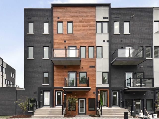 321 - 400 The East Mall Rd N