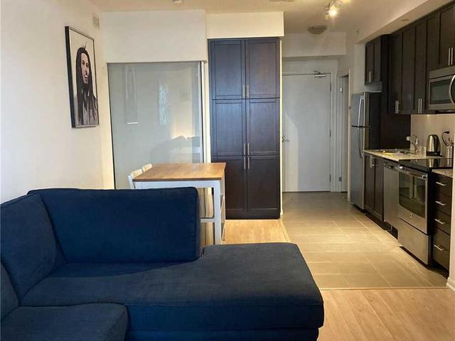 203 - 830 Lawrence Ave W