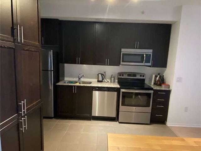 203 - 830 Lawrence Ave W