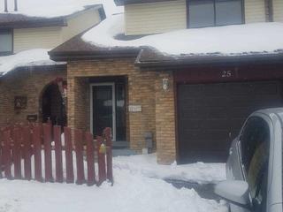 14 - 215 Centre St N