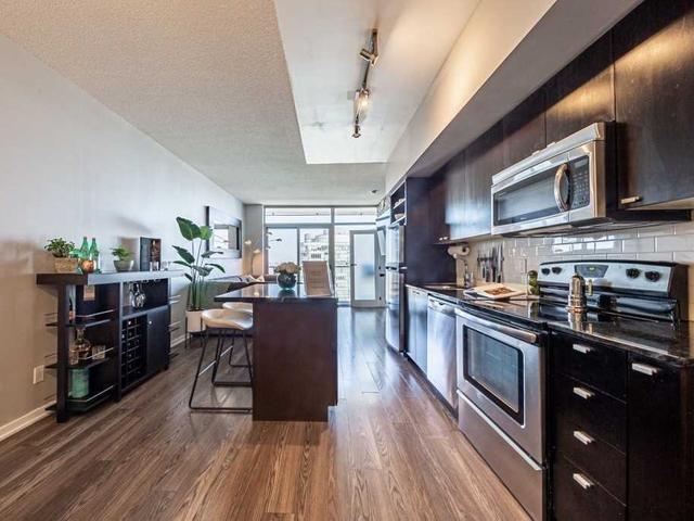 2514 - 103 The Queensway