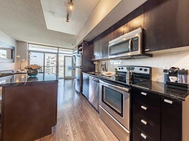 2514 - 103 The Queensway