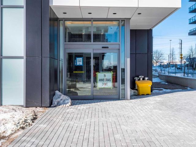 70 Annie Craig Dr