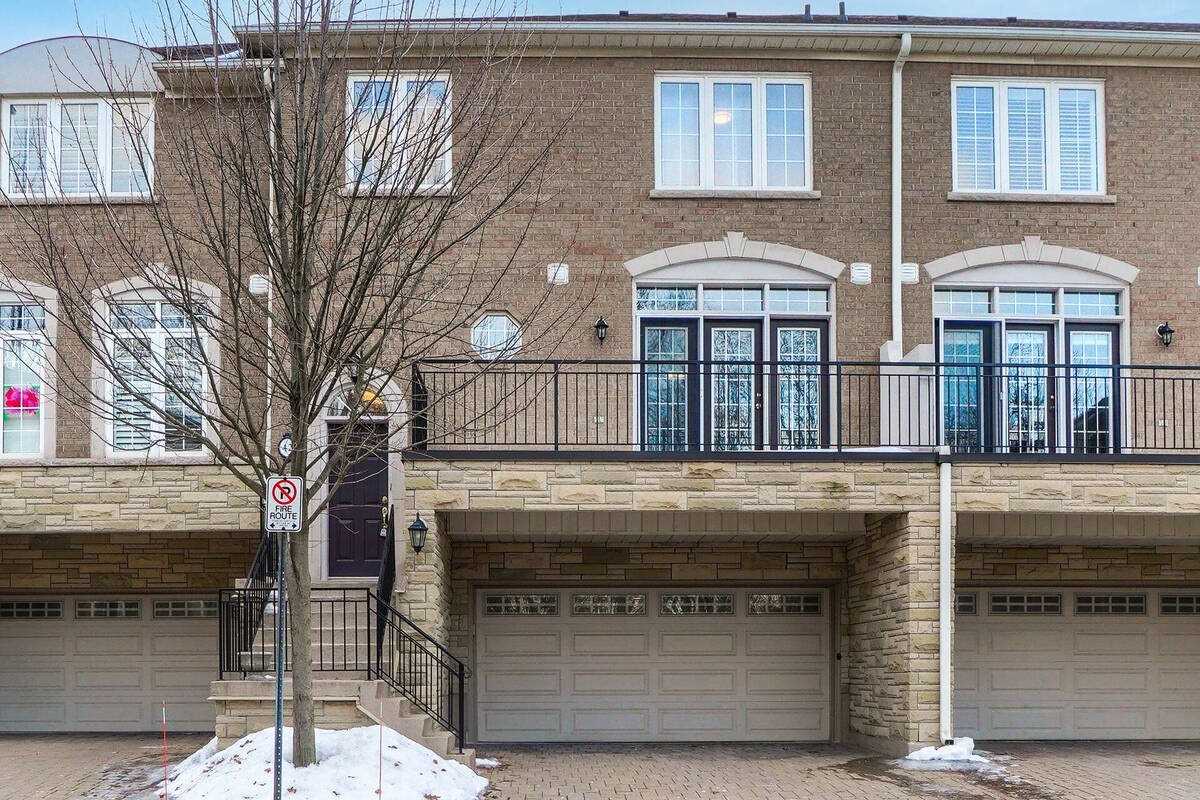 42 1267 Dorval Dr, Oakville Sold, W5500034 Condos.ca