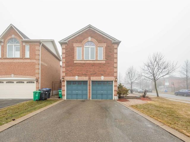 2 Summerdale Cres