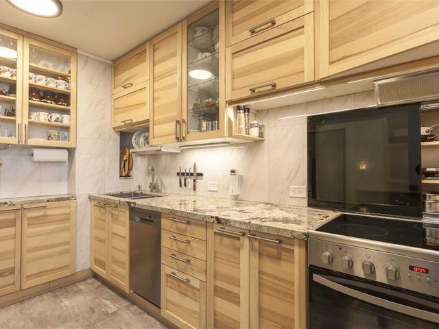 1908 - 370 Dixon Rd