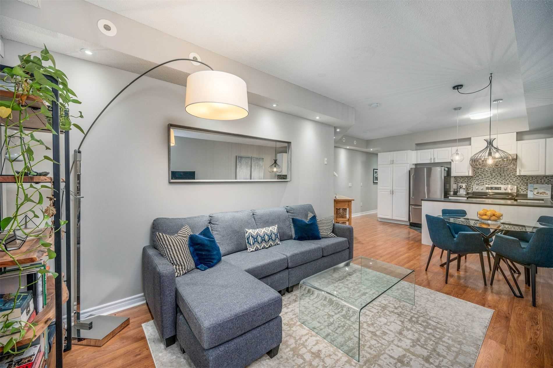 8 38 Gibson Ave, Toronto Sold, W5555313 Condos.ca