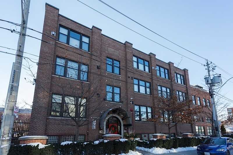 27 371 Wallace Ave, Toronto For Rent 2,750 MrLOFT.ca