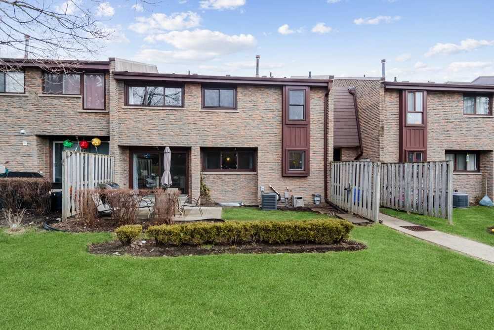 5 2605 Woodchester Dr, Mississauga Sold, W5566303 Condos.ca