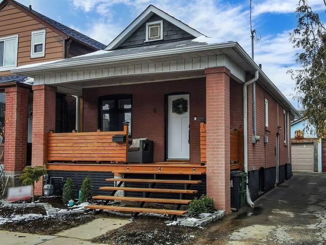 6 Nickle St