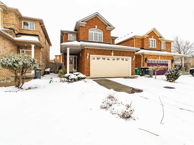 3 Olympia Cres N