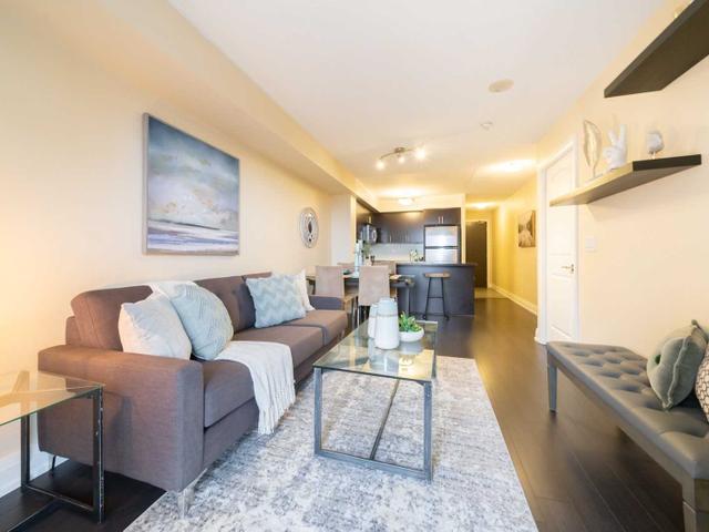819 - 1060 Sheppard Ave W