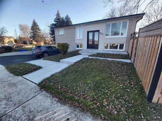 15 Candlewood Cres