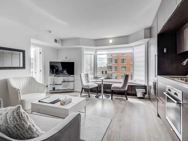 1614 - 155 Yorkville Ave