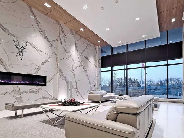 30 Shore Breeze Dr