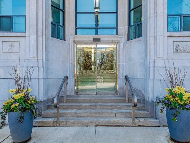 326 - 1001 Roselawn Ave