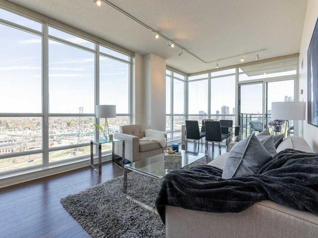 1905 - 185 Legion Rd N