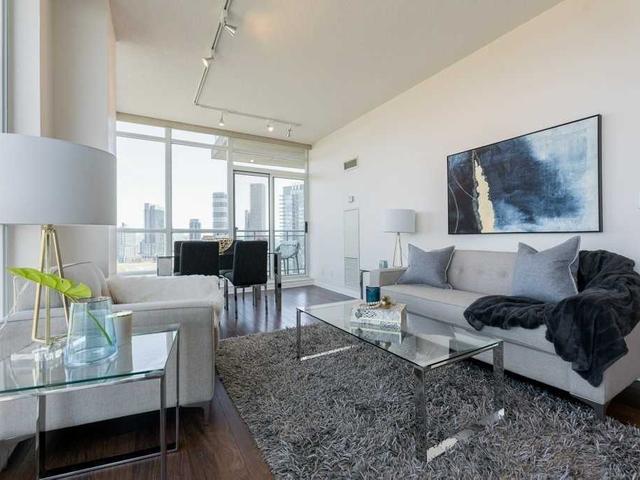 1905 - 185 Legion Rd N