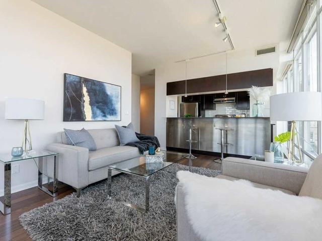 1905 - 185 Legion Rd N