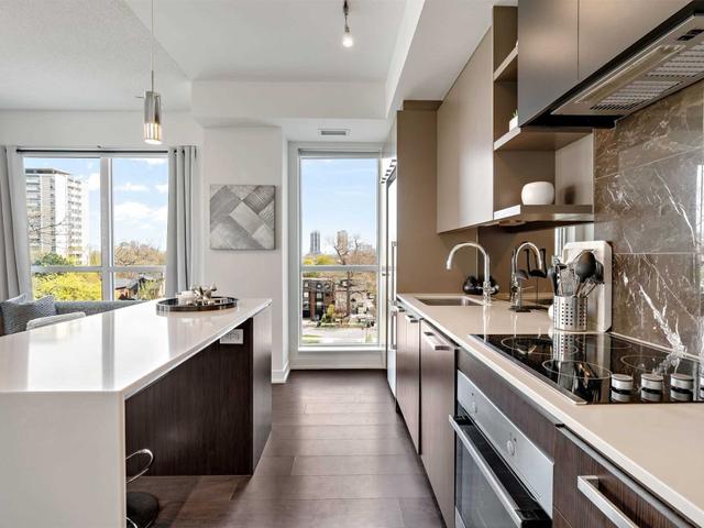 638 - 1830 Bloor St W