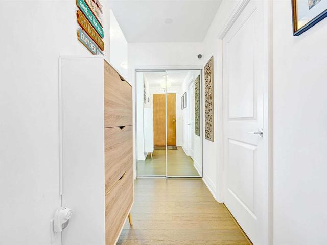 2616 - 30 Shore Breeze Dr