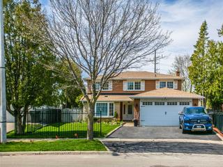 2561 Birch Cres