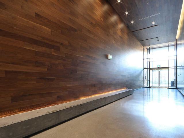 614 - 383 Sorauren Ave