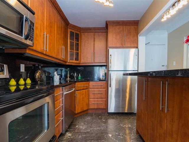 403 - 3621 Lake Shore Blvd W