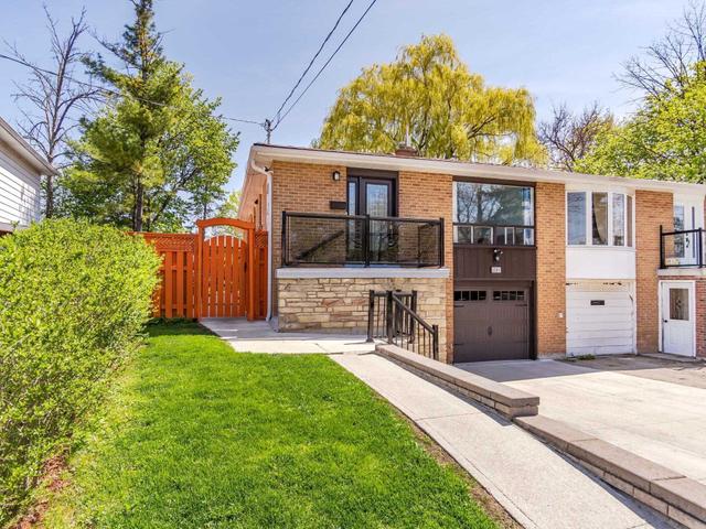 3383 Kelowna Crt