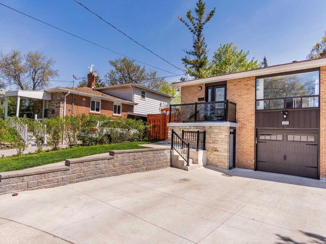 3383 Kelowna Crt