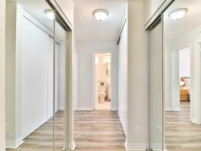 211 - 940 Caledonia Rd