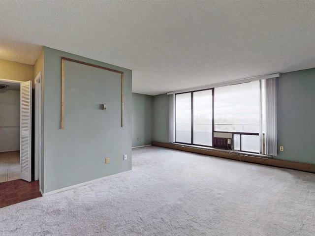 504 - 2929 Aquitaine Ave