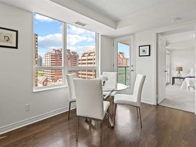 1606 - 208 Enfield Pl