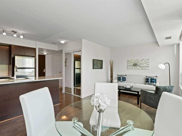 1606 - 208 Enfield Pl