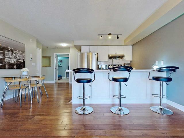 8 - 161 Isaac Devins Blvd