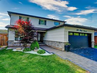 2581 Birch Cres