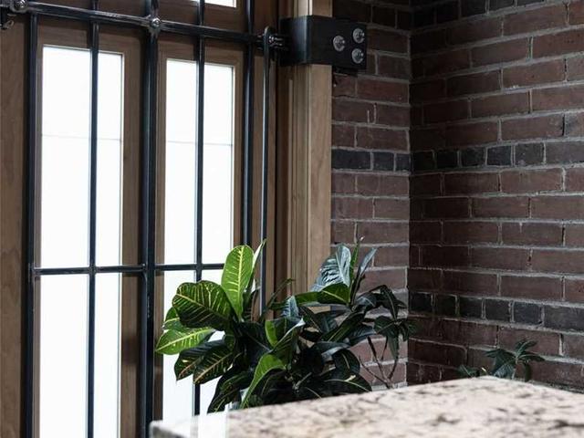 1 - 40 Westmoreland Ave