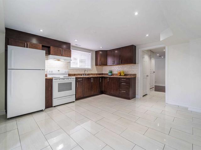 Lower - 63 Vange Cres